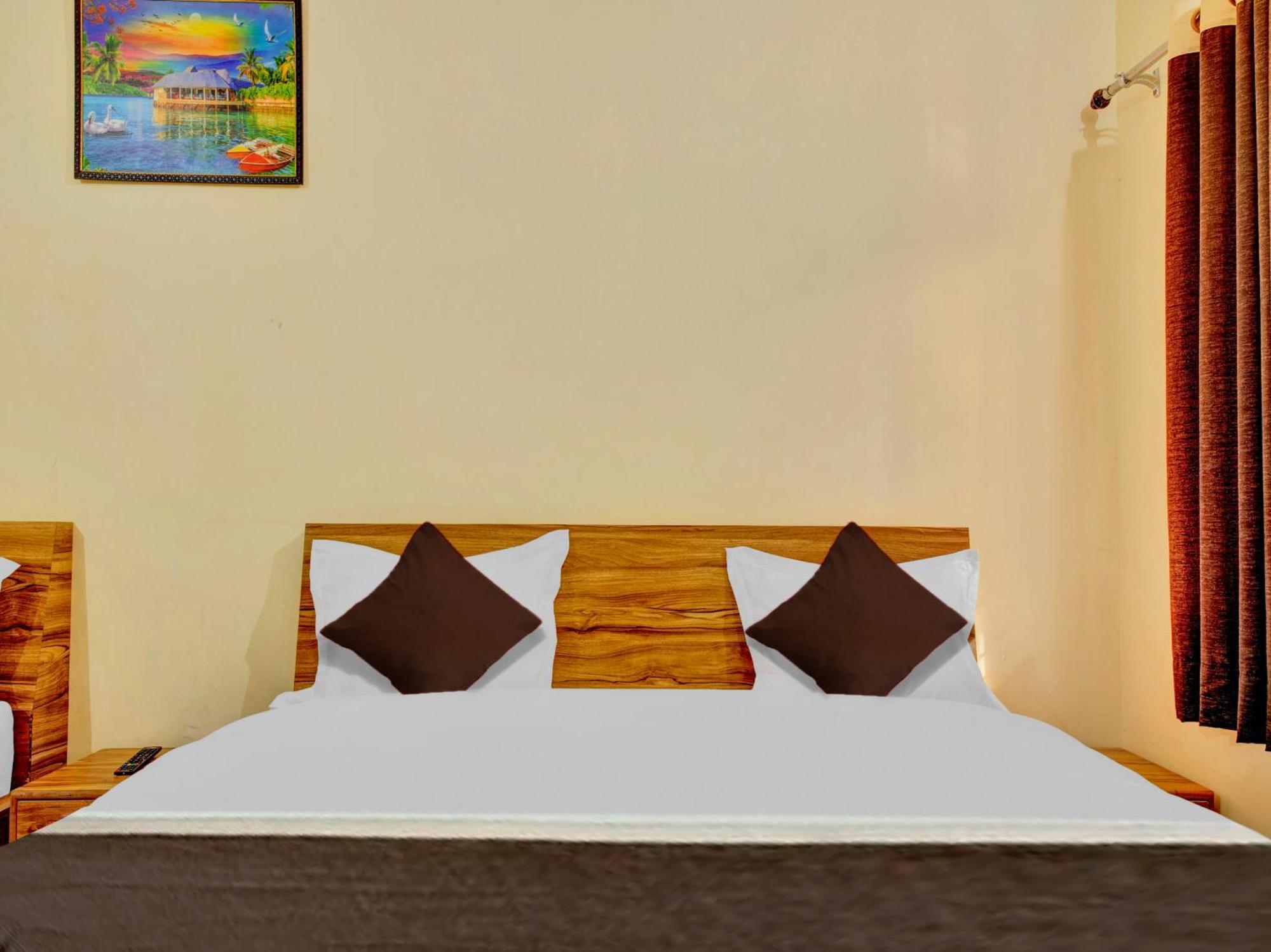 Hotel Kailasha Uttarkāshi エクステリア 写真