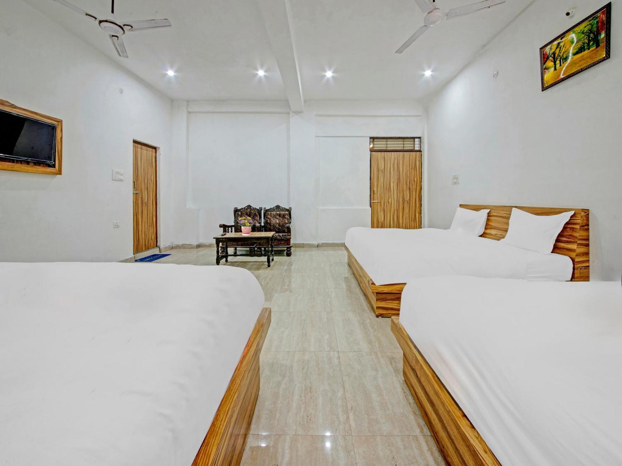 Hotel Kailasha Uttarkāshi エクステリア 写真