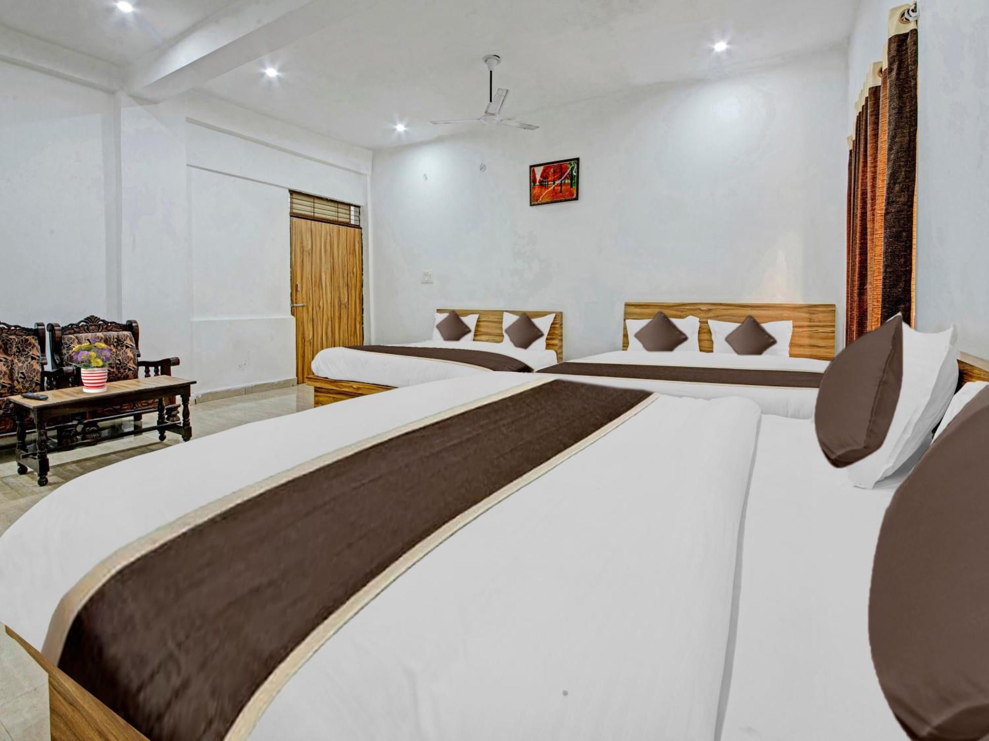 Hotel Kailasha Uttarkāshi エクステリア 写真