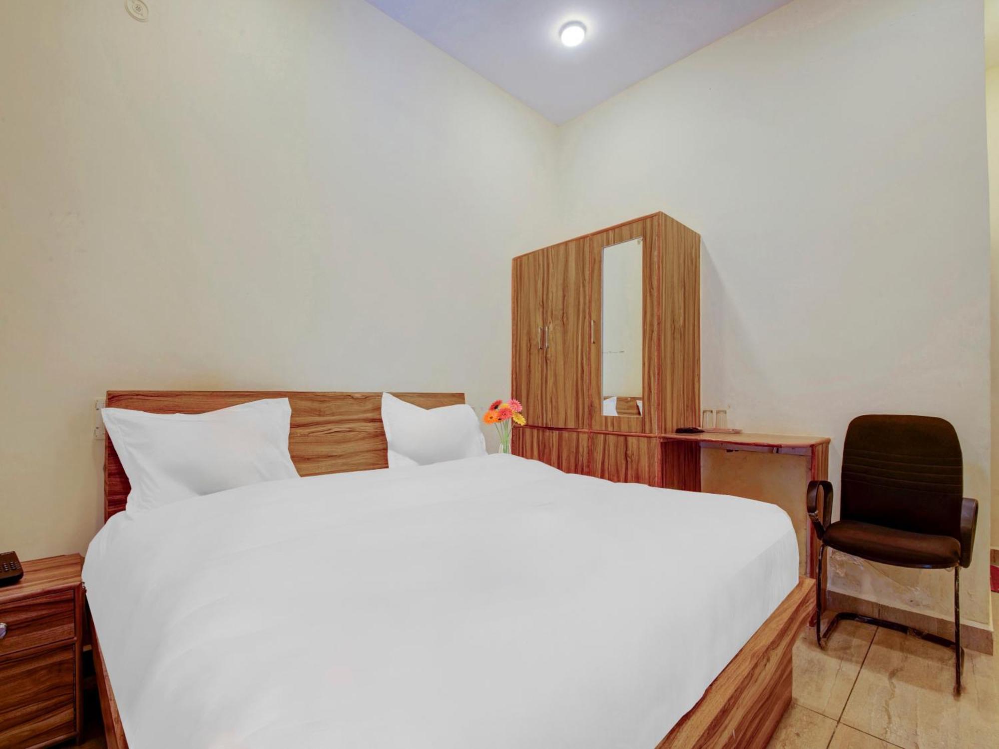 Hotel Kailasha Uttarkāshi エクステリア 写真