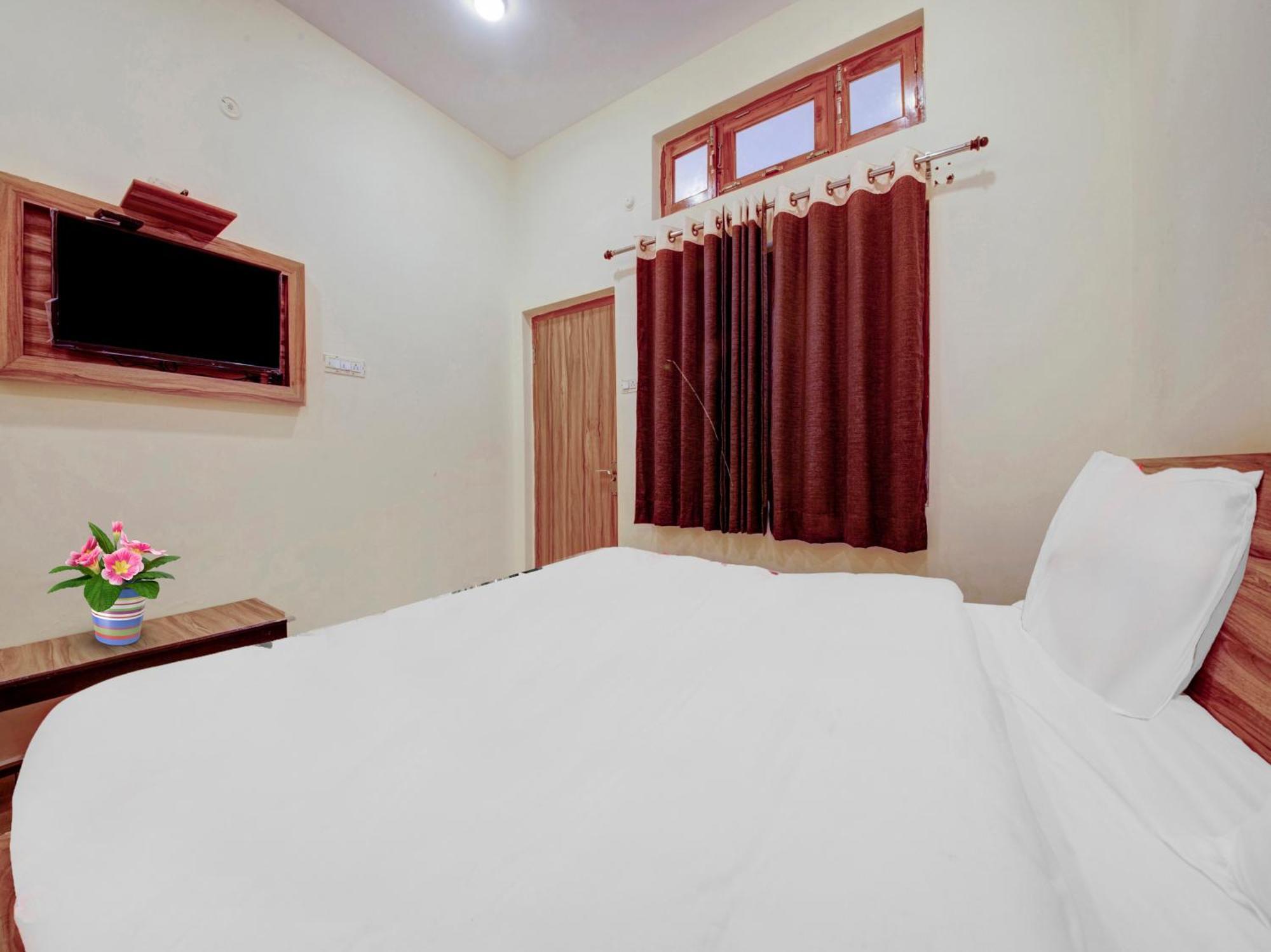 Hotel Kailasha Uttarkāshi エクステリア 写真