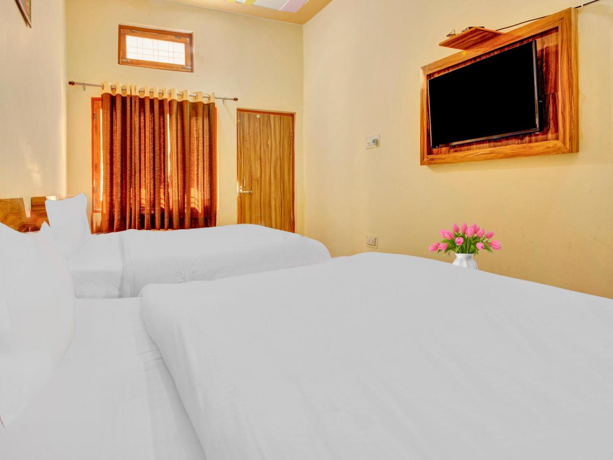 Hotel Kailasha Uttarkāshi エクステリア 写真